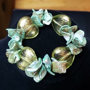 Shell and Glass Heart Bead Bracelet